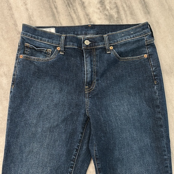 GAP Women’s Mid Rise Baby Bootcut Denim Jeans size 31 Short 12 Short - Picture 4 of 8